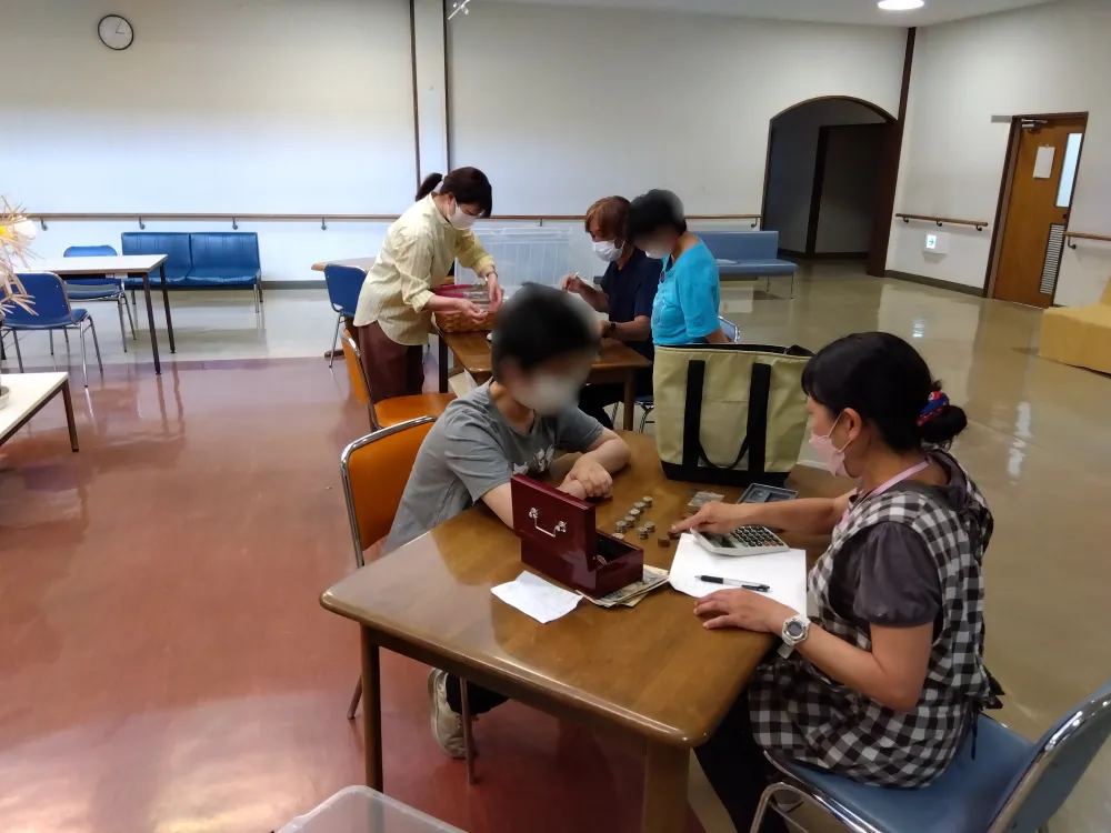 市役所バザーに参加しました（５月）_3