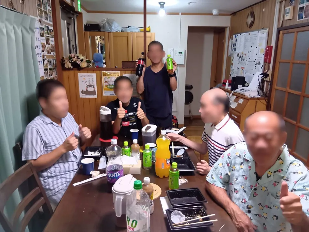 暑気払いの会食会を行いました（ジョイホーム矢切）_3