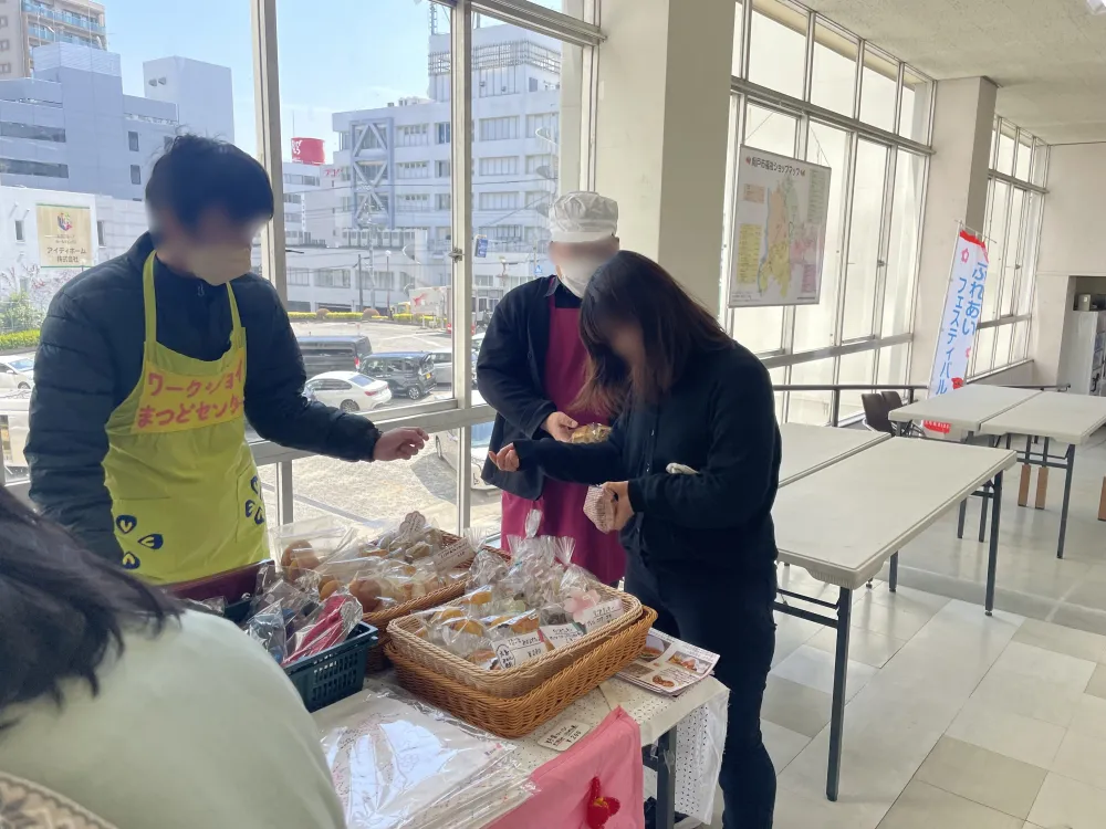 市役所バザーに参加しました（３月）_3